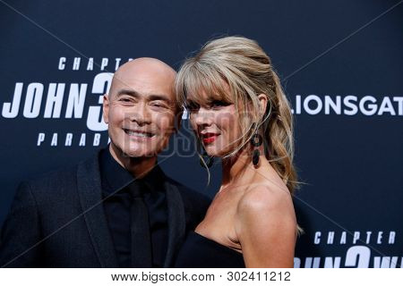 LOS ANGELES - MAY 15:  Mark Dacascos, Julie Condra at the 