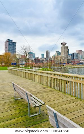 En se på Downtown Vancouver, Canada fra Portside Park.