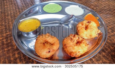 Medhu Vada With Dips, Vegetarian Meal Of India.