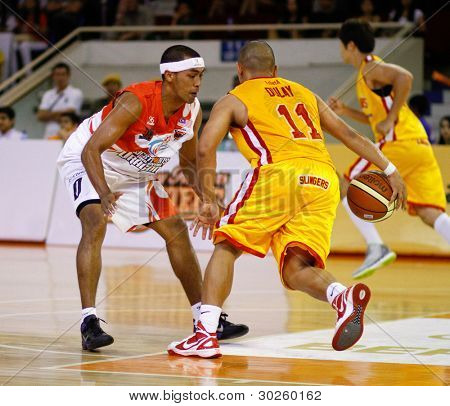 쿠 알라 룸 프 르-2 월 19 일: 싱가포르 Slingers' 도널드 Dulay (11) 취한다 용 Guganeswaran (0) 