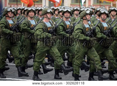 Moscow, Russia - May 9, 2019: Paratroopers Of The Kostroma 331st Guards Parachute Regiment During Th