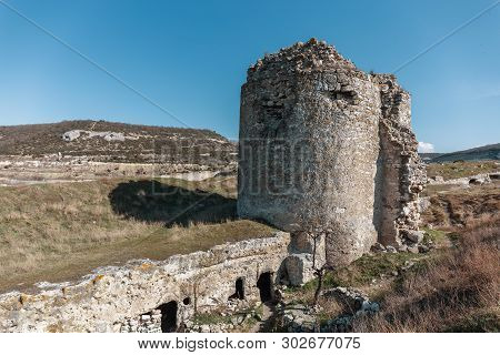 Ruins Of Ancient And Abandoned Fortress Or Tower Or Castle Or Fort Calamita In Inkerman, Sevastopol,