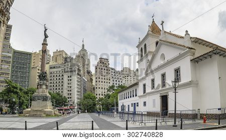 Sao Paulo Sp, Brazil - March 06, 2019: Monument Immortal Glory To The Founders Of Sao Paulo By Amade