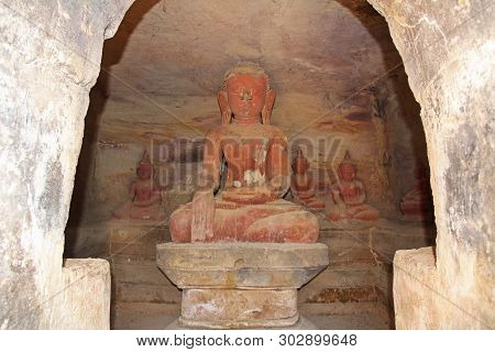 Old Buddha Statues At Pho Win Taung Caves, Monywa City, Sagaing State, Myanmar, Asia.