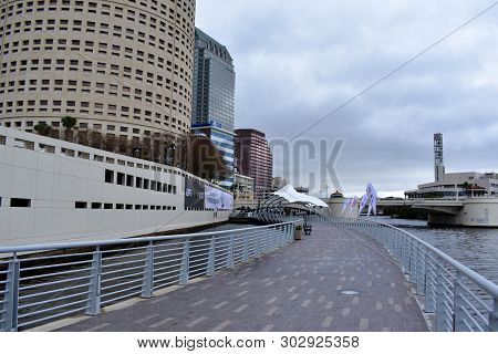 Tampa, Flordia, Usa - January 7, 2017: Tampa Riverwalk A Pedestrian Trail Along The Hillsborough Riv