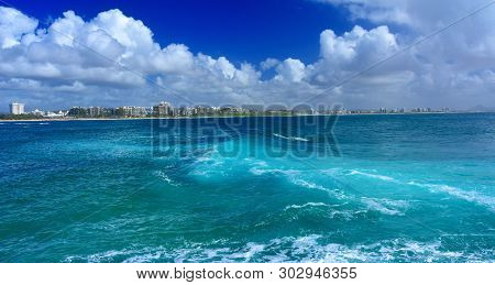 Beautiful Weather At Buddina Beach Along Pacific Boulevard (sunshine Coast, Queensland, Australia). 