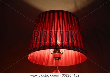 In The Room Hotel The Lampshade