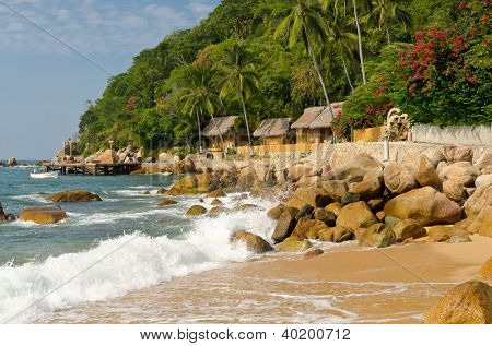 ขาวละเอียดชายหาดเขตร้อนใน Yelapa ปอร์ เม็กซิโก