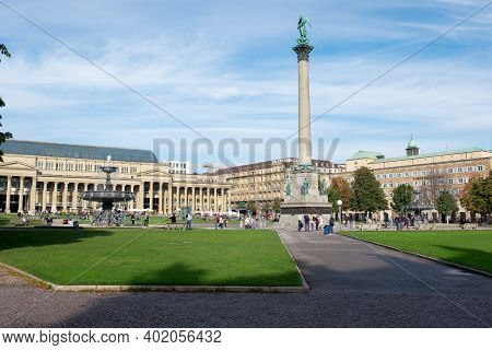 Stuttgart,germany - November 17, 2020: The New Palace ( Neues Schloss ) Which Stands On Schlossplatz