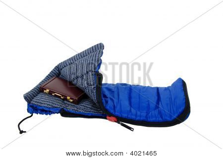 Schlafsack und Aktenkoffer