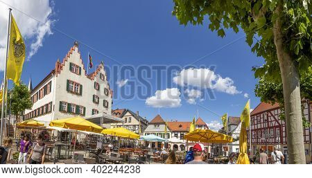 Oppenheim, Germany - June 27, 2020: People Enjoy A Summer Day At Market Place Of Oppenheim, Germany 