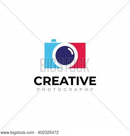 Camera Store Logo. Photography Logo Design Vector