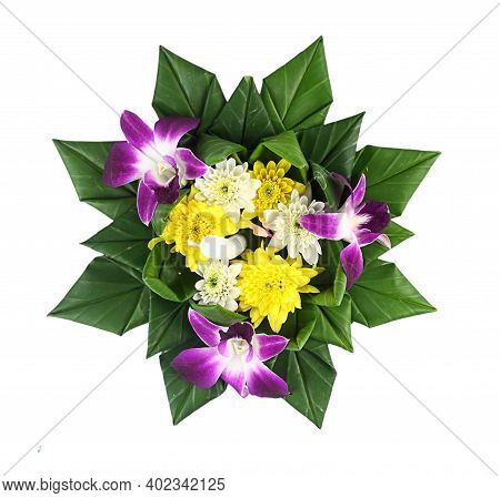 Loy Kratong Festival - Thai Traditional Culture- Kratong From Banana Leaves