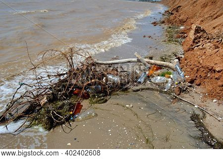 Environmental Problems In The Sea And Ocean, Polluted Coast,
Ecological Catastrophy
