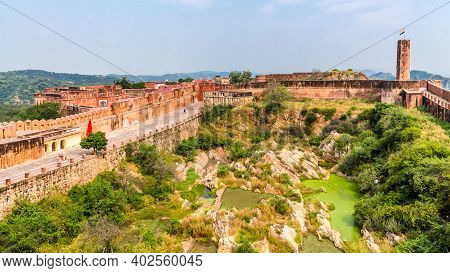 Jaigarh Fort Is A Grand Structure Perched On The Top Of The 'cheel Ka Teela' Hills In The Pink City 