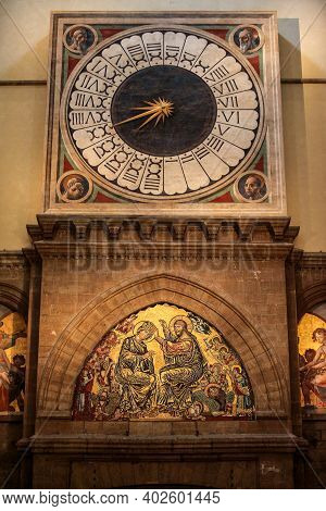 Florence, Italy - September 8, 2011: 24-hours-clock Painted By Paolo Uccello In Santa Maria Del Fior
