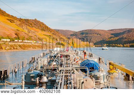 Travel In Germany - River Cruises In Rhein River, Beautiful Medieval Town And Wine Fields. Germany K
