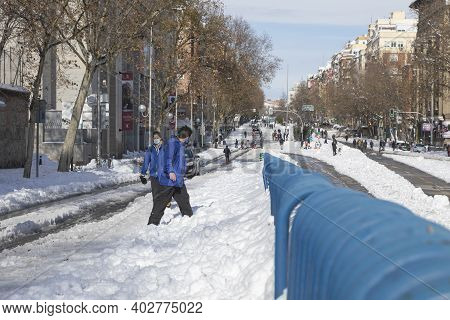 Madrid, Spain - January 10, 2021: General View Of Dr. Esquerdo Street, Covered With Snow, On A Snowy