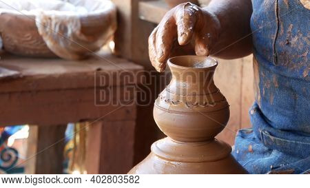 San Diego, California Usa - 5 Jan 2020: Potter Working In Mexican Oldtown, Raw Clay On Pottery Wheel