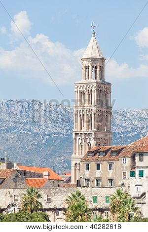 Torre de campana de San Duje en Split