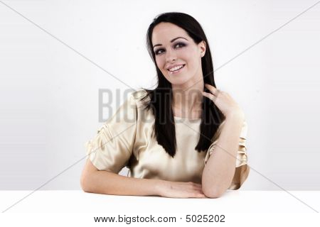 สาวคล้ำ