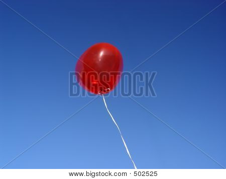 Piros léggömb
