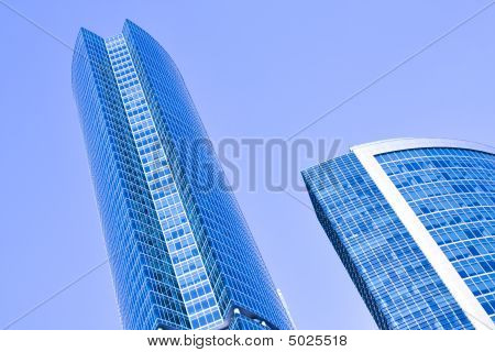 Nuevos rascacielos Diagonal de centro de negocios en Moscú