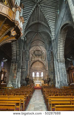 Cathedral Of Embrun, Interior