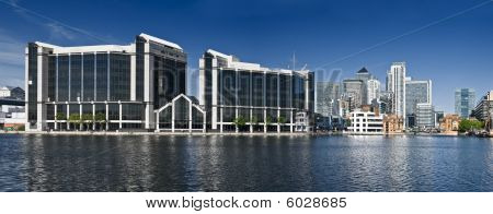 Edifícios de escritórios corporativos