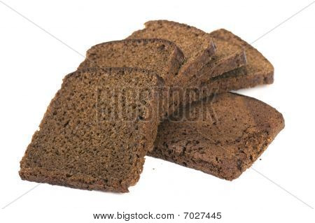 Svart bröd isolerad på vit