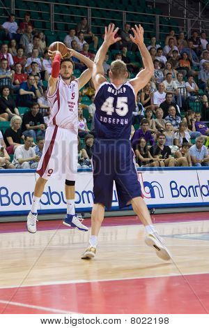 Denis Khloponin