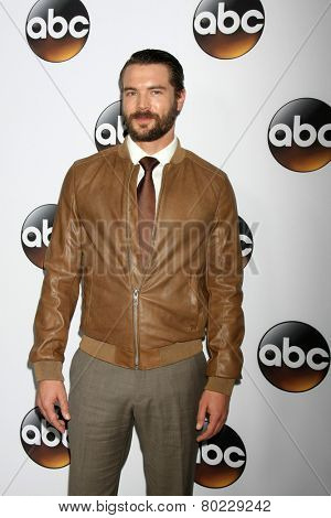 LOS ANGELES - JAN 14:  Charlie Weber at the ABC TCA Winter 2015 at a The Langham Huntington Hotel on January 14, 2015 in Pasadena, CA