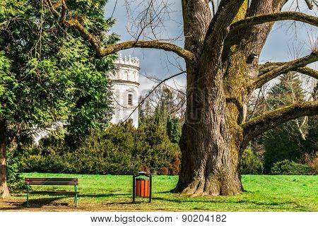 Castle In The Green Garden Park
