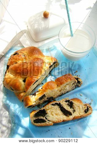 pastries with poppy seeds
