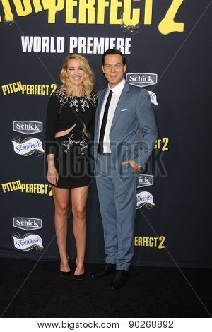 LOS ANGELES - MAY 9:  Anna Camp, Skylar Astin at the 