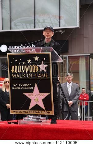 LOS ANGELES - DEC 10:  Ron Howard at the Ron Howard Star on the Hollywood Walk of Fame at the Hollywood Blvd on December 10, 2015 in Los Angeles, CA