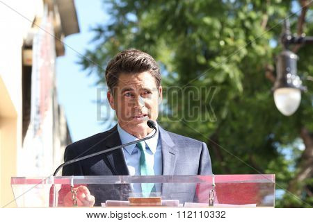 LOS ANGELES - DEC 8:  Rob Lowe at the Rob Lowe Star on the Hollywood Walk of Fame at the Hollywood Blvd on December 8, 2015 in Los Angeles, CA