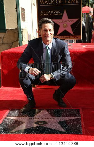 LOS ANGELES - DEC 8:  Rob Lowe at the Rob Lowe Star on the Hollywood Walk of Fame at the Hollywood Blvd on December 8, 2015 in Los Angeles, CA
