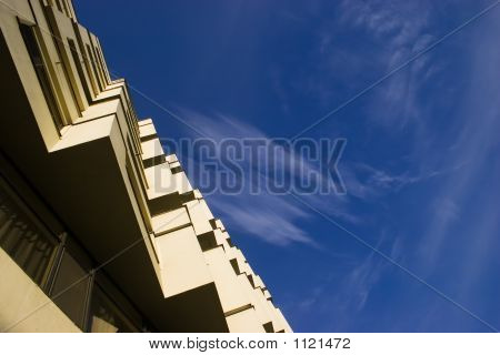 Detail moderní bytový dům