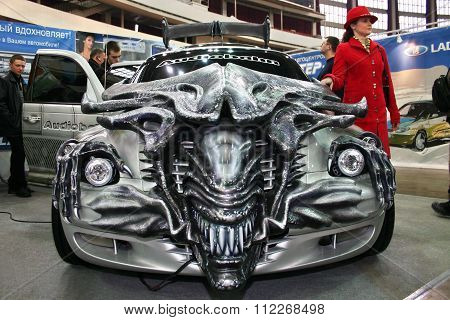 Car Tuned Style The Movie Aliens In Motor Show.