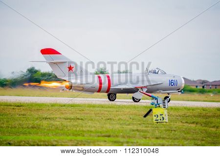 Mig-17 Full Afterburner On Takeoff
