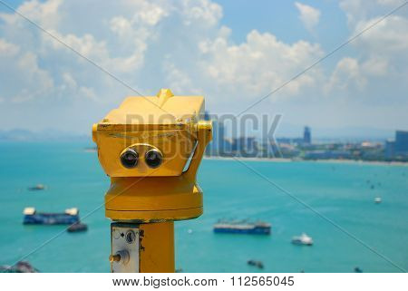 A Public Binocular Machine