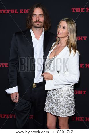 LOS ANGELES - DEC 07:  Mira Sorvino & Christopher Backus arrives to the 