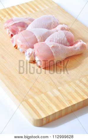 Fresh chicken drumsticks
