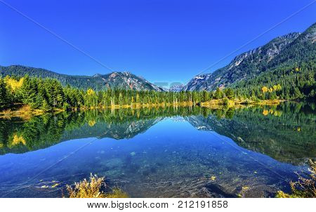 Gold Lake Reflection Mount Chikamin Peak Fall Snoqualme Pass Wenatchee National Forest Wilderness Washington