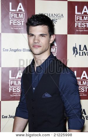 LOS ANGELES - JUN 21: Taylor Lautner na 
