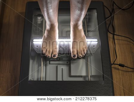 posture and equilibrium analysis by foot step scanning