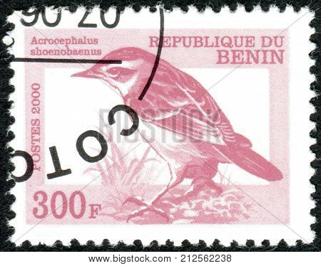 BENIN - CIRCA 2000: A stamp printed in Benin shows a bird Sedge Warbler (Acrocephalus shoenobaenus) circa 2000