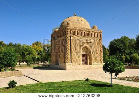 Bukhara Uzbekistan: Samani Ismail mausoleum old building