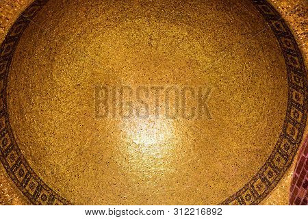 June 29, 2019 In Eugene, Or:  Dome With A Golden Color And Decorative Designs Taken At The Jordan Sc
